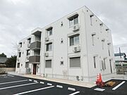 誉田駅より徒歩3分 築4年3ヶ月 3階建の賃貸物件
