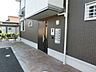 エントランス：きれいなエントランスですね。