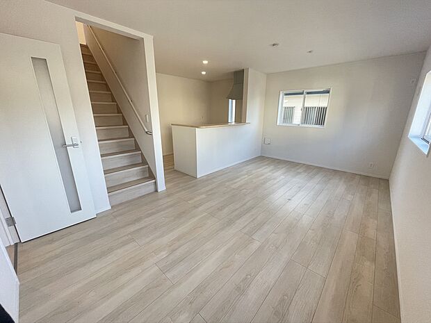 ゆとりある広々リビング！