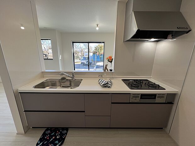 収納力のあるシステムキッチン！