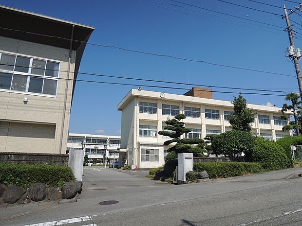 裾野市立西中学校まで（1000m）