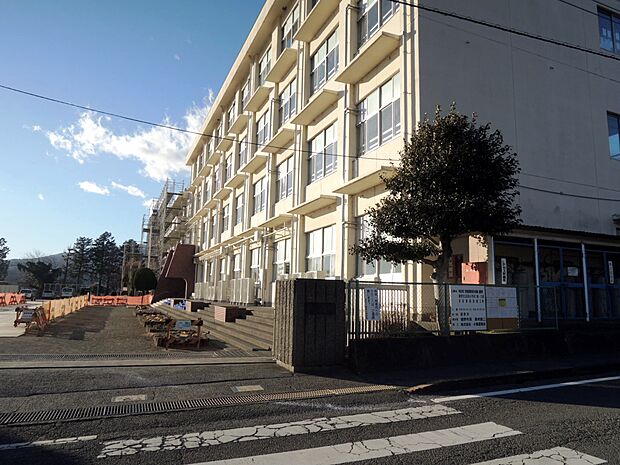 裾野市立深良小学校まで（1500m）