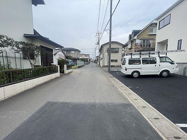 交通量の少ない前面道路