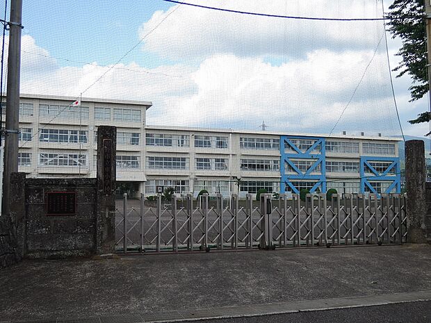 裾野市立東小学校まで(1100m)