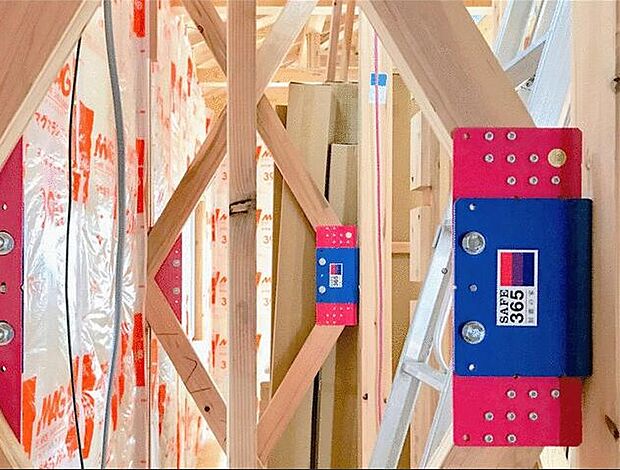 制震装置(SAFE365)の優れた特長：地震の揺れを抑え、耐震性能を維持