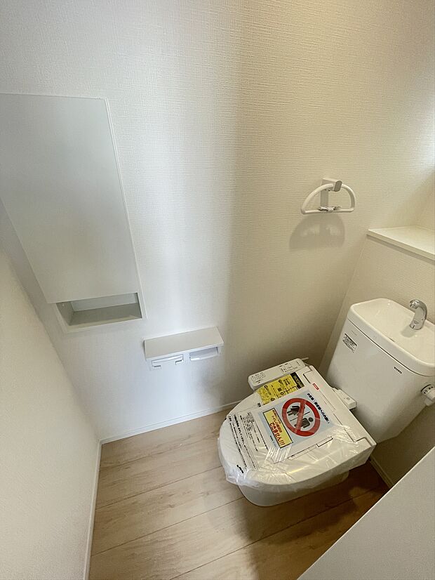 【コンパクトで広々感じられる空間】限られたスペースを有効活用。圧迫感がなくリラックスできる空間です。