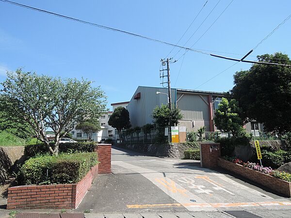 三島市立北上中学校まで（1000m）