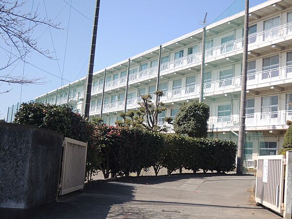 三島市立錦田中学校まで（1800m）