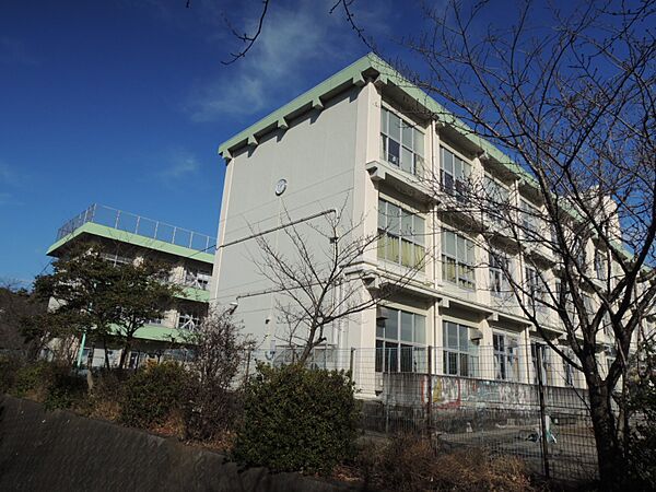 沼津市立香貫小学校まで（365m）