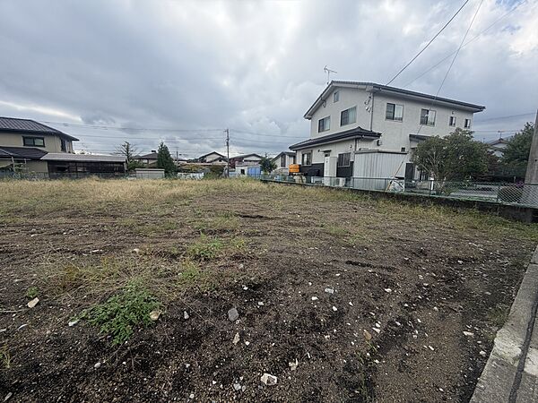 【現地外観写真】静かで過ごしやすい住宅街。お気軽にお問い合わせください