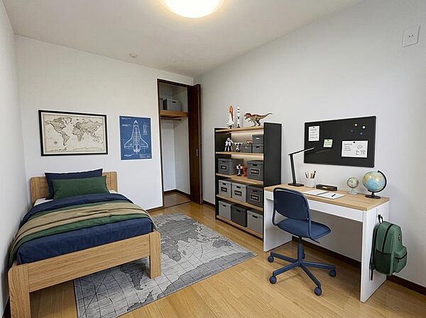 ●この画像は現況写真・間取り図をもとにCGで作成した家具や照明の配置イメージです。現況でのお引渡しとなり、家具・調度品・カーテン・照明等および設置費用は販売価格に含まれません。