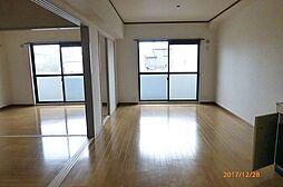 プレミールＫＩ 302 3階3LDKのリビング/ダイニング