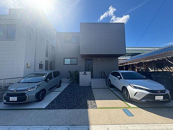 外観：323000432402