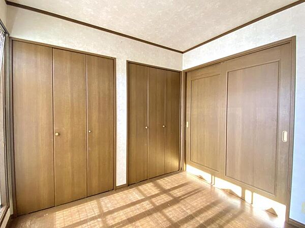 南向きでぽかぽか！明るくて日当たりの良いお部屋です♪