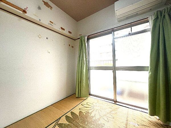 畳の温かみはフローリングにはない良さがありますね◎※一部CG加工により残置物を除去しています。