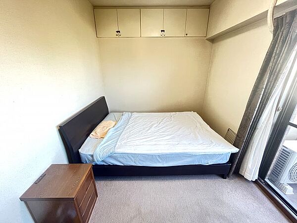 バルコニーに面したお部屋は明るく風も入るので快適にお過ごしいただけます◎
