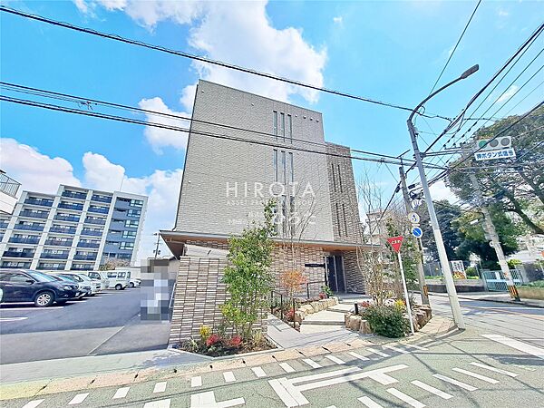 Heritage Takamine ｜福岡県北九州市小倉北区高峰町(賃貸マンション3LDK・2階・101.73㎡)の写真 その3