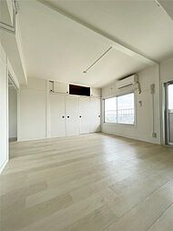 ヒルズ到津 5階1LDKのリビング/ダイニング