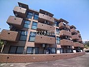 八草駅より徒歩15分 築29年7ヶ月 4階建の賃貸物件