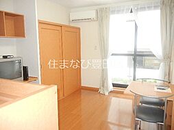 レオパレス入山 2階1Kのリビング/ダイニング