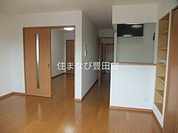 ビクトリア浄水 5階1LDKのリビング/ダイニング