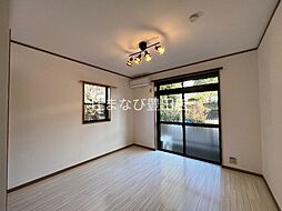 グリーンコート 1階1Kのリビング/ダイニング