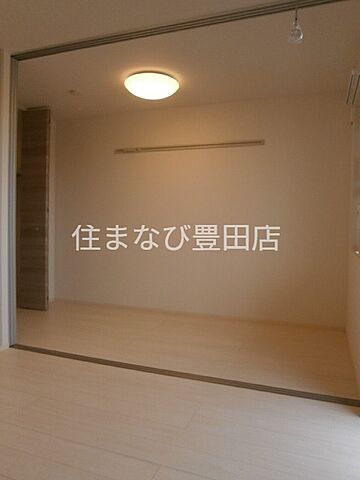 洋室