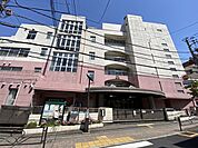 文京区立本郷小学校