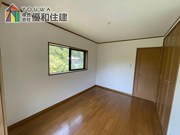 敷地70坪！建物41坪6SLDKのゆったり間取り！車庫3台！お庭付き！