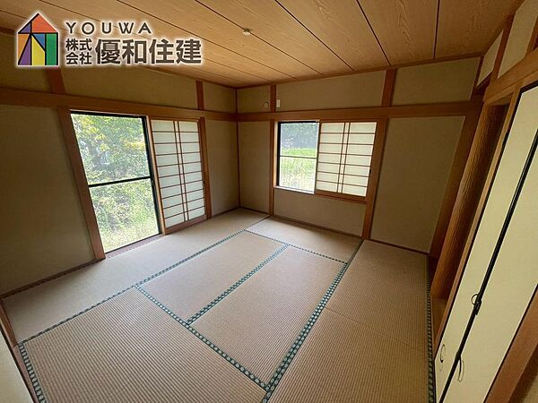 敷地70坪！建物41坪6SLDKのゆったり間取り！車庫3台！お庭付き！
