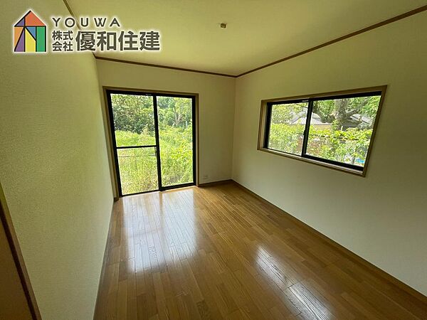 敷地70坪！建物41坪6SLDKのゆったり間取り！車庫3台！お庭付き！