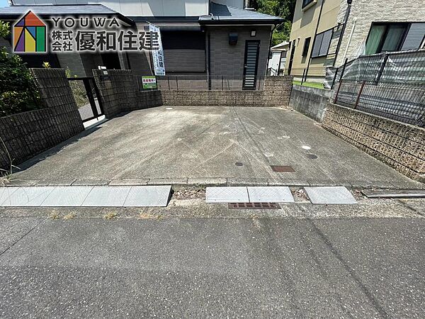 敷地70坪！建物41坪6SLDKのゆったり間取り！車庫3台！お庭付き！