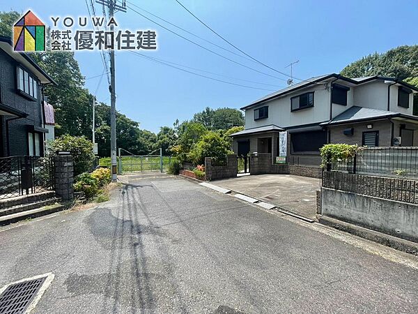 敷地70坪！建物41坪6SLDKのゆったり間取り！車庫3台！お庭付き！