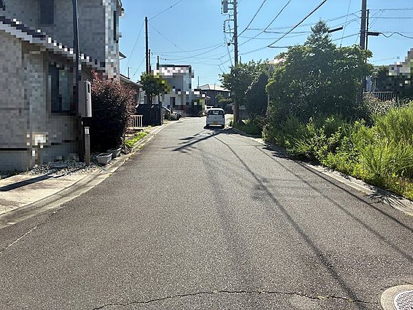 南側前面道路（東→西）