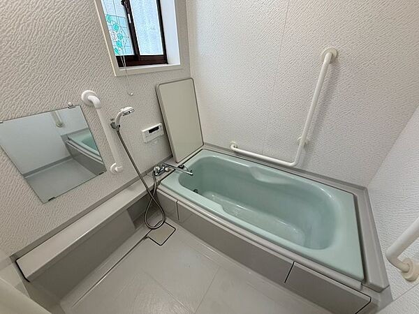 浴室を拡大表示