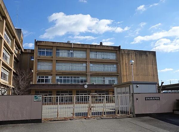 津市立橋北中学校（2398m）
