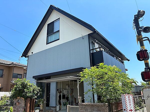 西南側から撮影