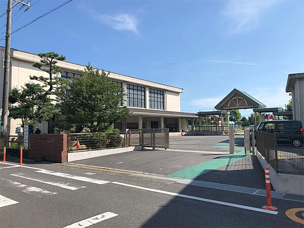 四日市市立富洲原小学校（980m）