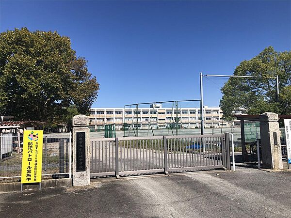 鈴鹿市立千代崎中学校（1243m）
