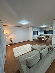 庄野羽山三丁目 3LDKのリビング/ダイニング