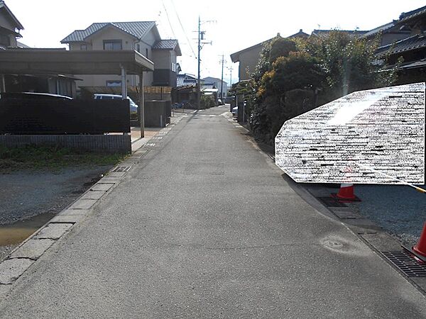 北側前面道路