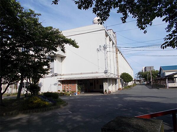 松阪市立鎌田中学校（324m）