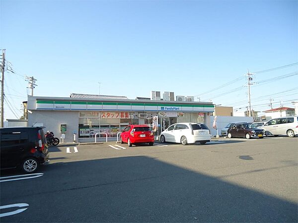 ファミリーマート 桑名大山田店（458m）