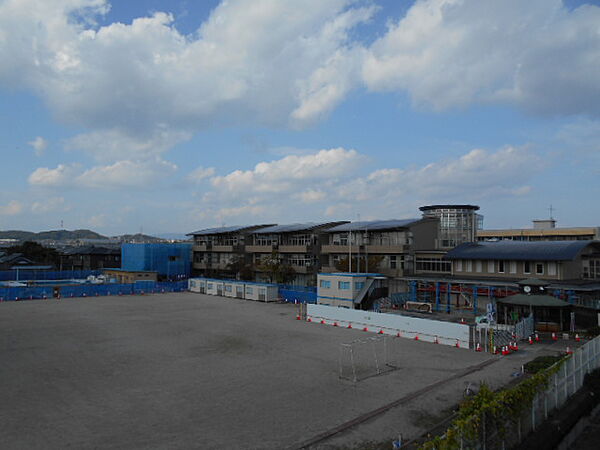 川越町立川越北小学校（1500m）