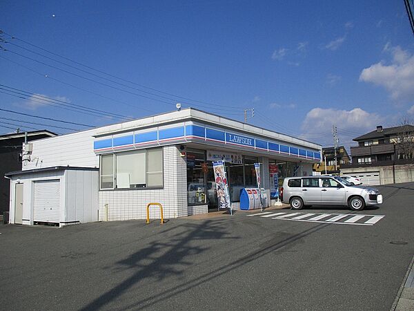 ローソン 桑名星見ヶ丘店（608m）