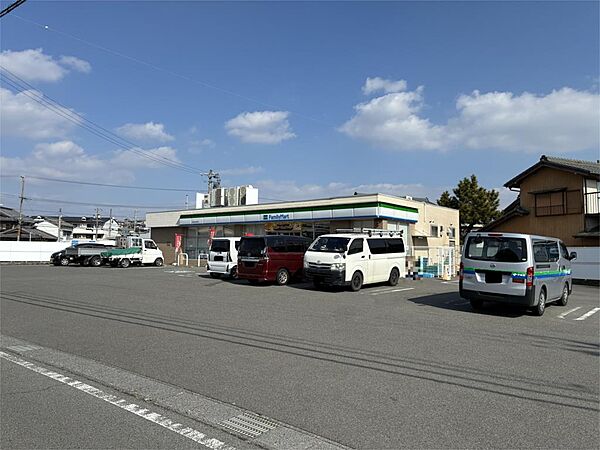 ファミリーマート 四日市小杉町店（698m）