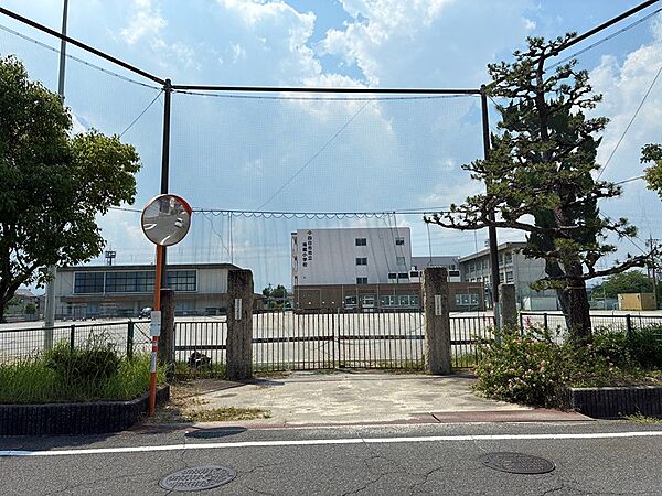 四日市市立海蔵小学校（1219m）