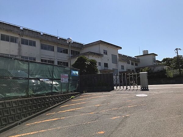 桑名市立多度中学校（610m）