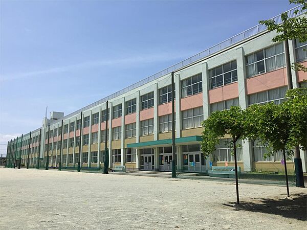 伊勢市立小俣小学校（1154m）