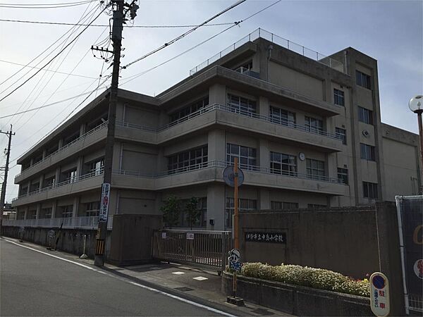 伊勢市立中島小学校（1740m）